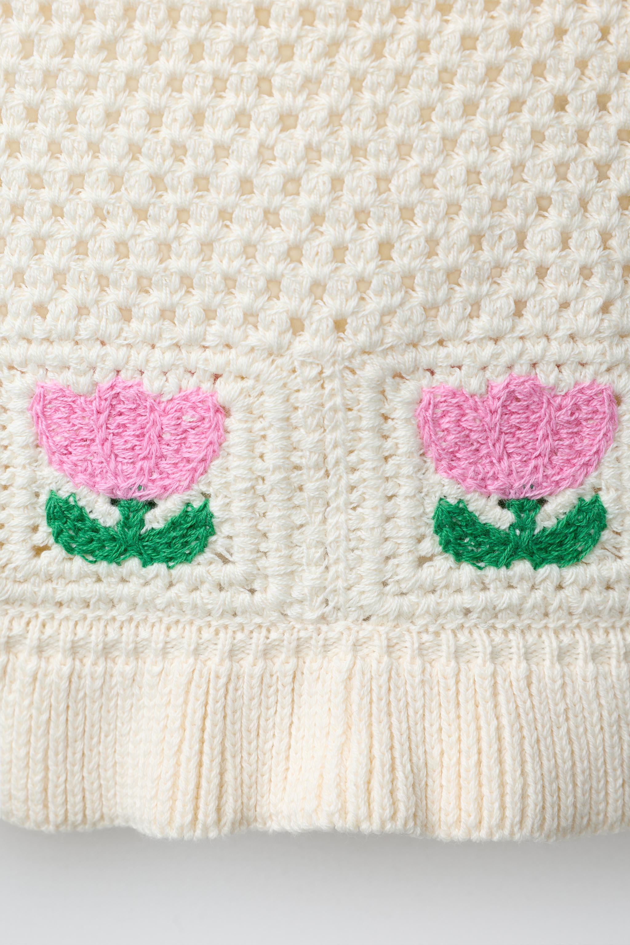 CROCHET KNIT FLORAL TOP